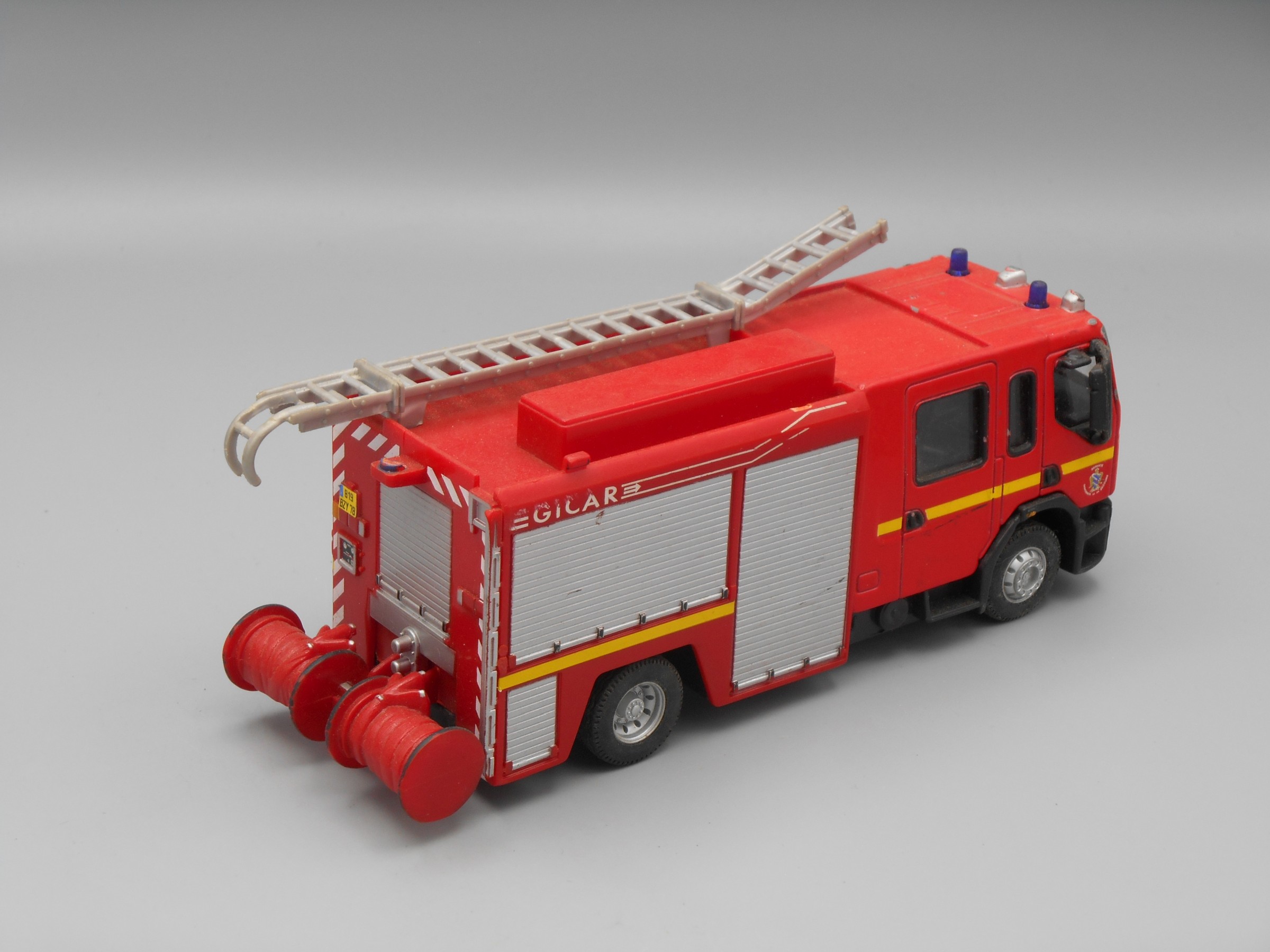Camion pompier GICAR - Bburago - Passion-Miniatures